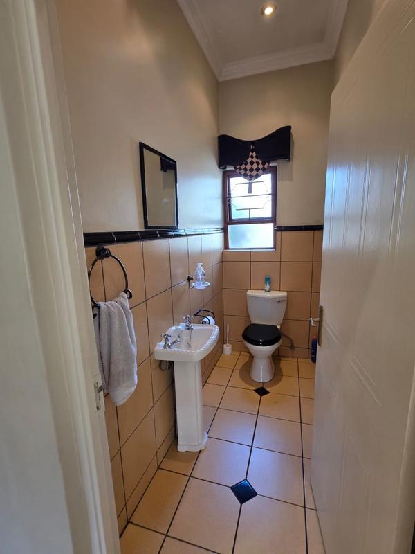 4 Bedroom Property for Sale in Van Riebeeck Park Gauteng