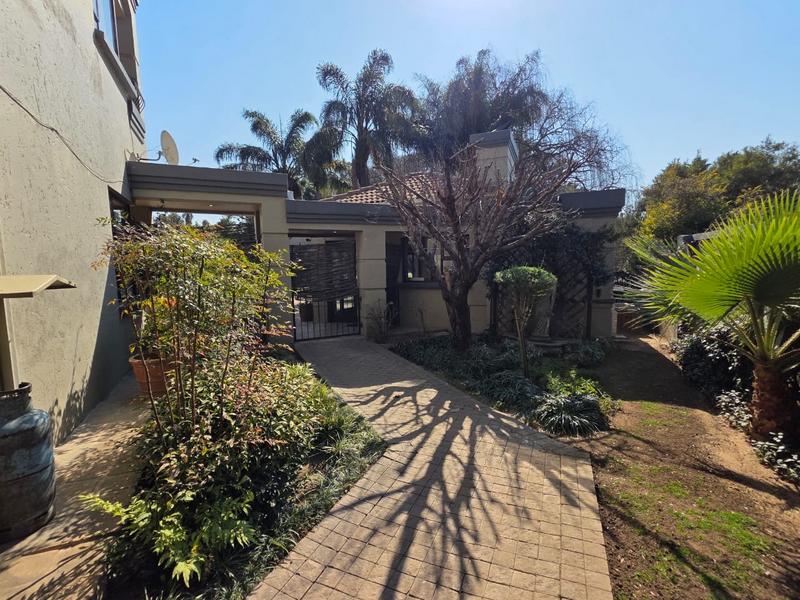 4 Bedroom Property for Sale in Van Riebeeck Park Gauteng
