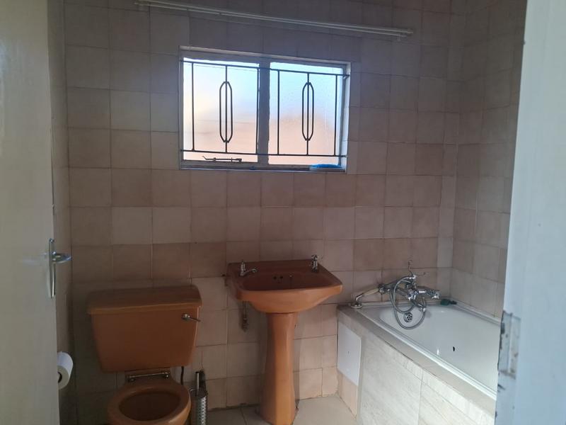 3 Bedroom Property for Sale in Tokoza Gauteng
