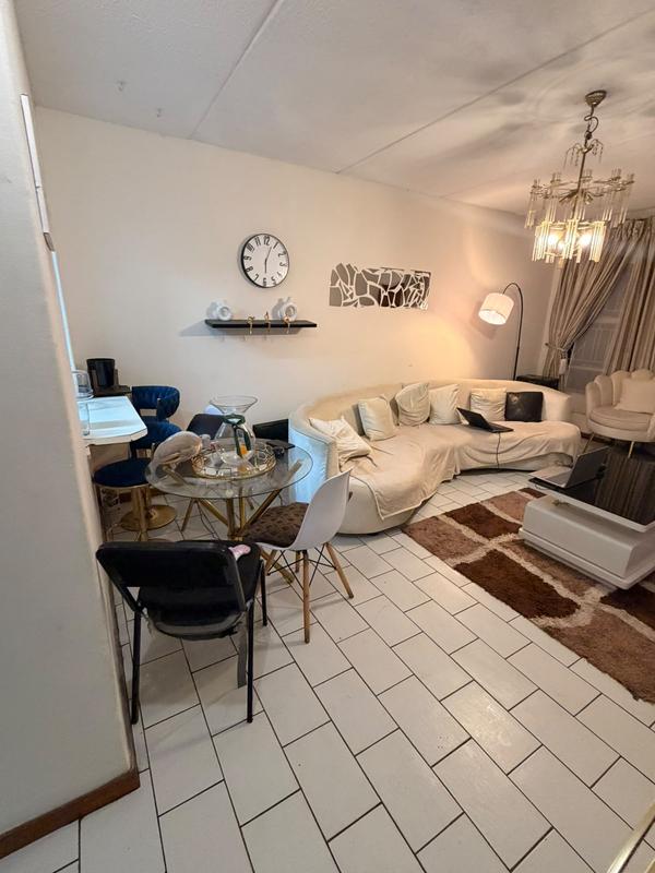 To Let 2 Bedroom Property for Rent in Vorna Valley Gauteng