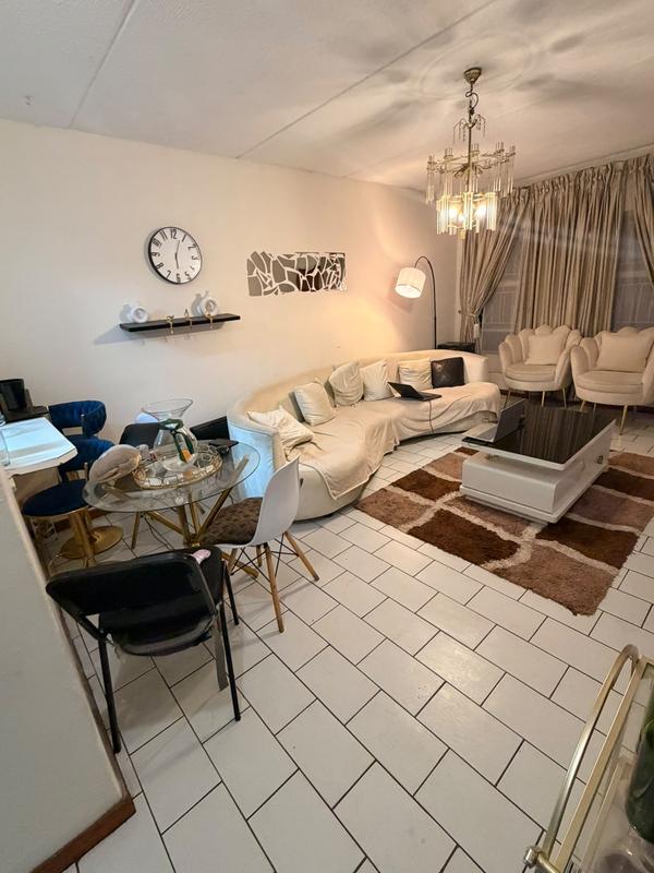 To Let 2 Bedroom Property for Rent in Vorna Valley Gauteng