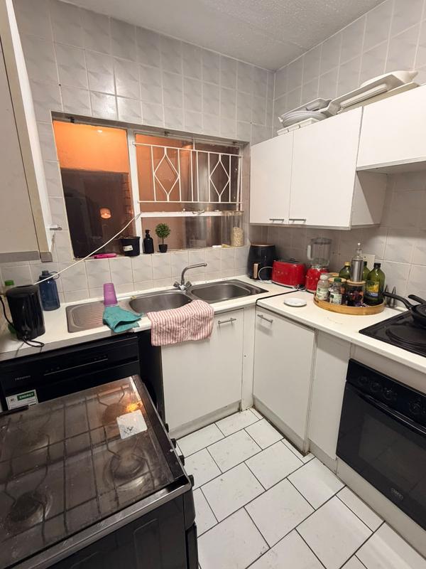To Let 2 Bedroom Property for Rent in Vorna Valley Gauteng