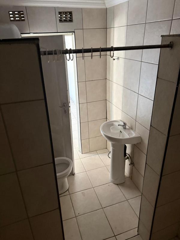 To Let 1 Bedroom Property for Rent in Kensington Gauteng
