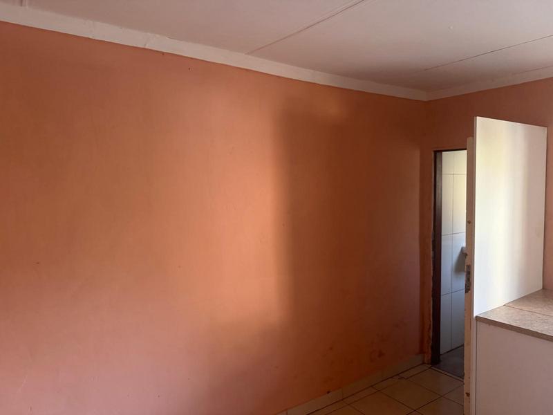 To Let 1 Bedroom Property for Rent in Kensington Gauteng