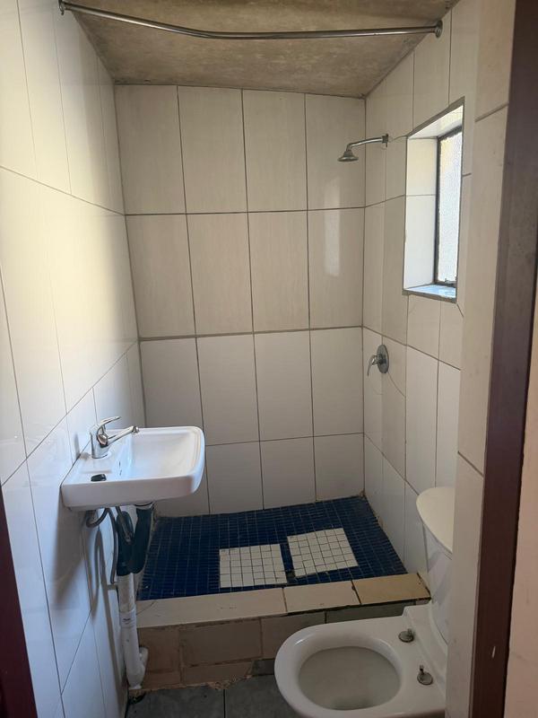 To Let 1 Bedroom Property for Rent in Kensington Gauteng