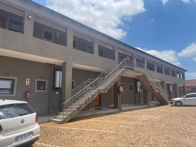 To Let 1 Bedroom Property for Rent in Protea North Gauteng