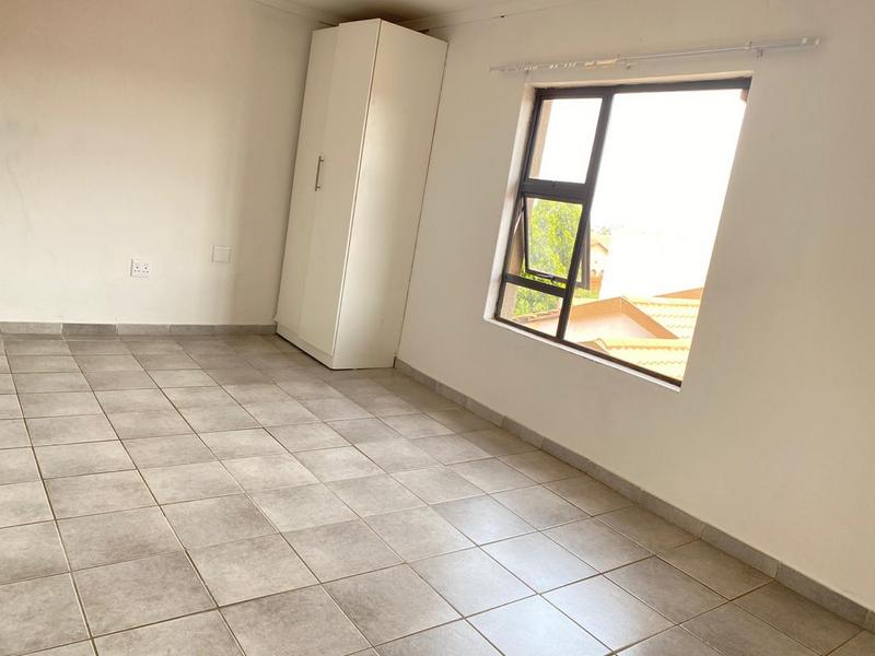 To Let 1 Bedroom Property for Rent in Protea North Gauteng