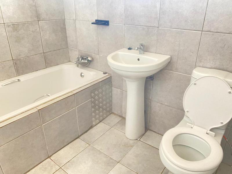 To Let 1 Bedroom Property for Rent in Protea North Gauteng