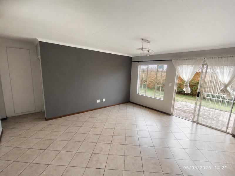 2 Bedroom Property for Sale in Elardus Park Gauteng