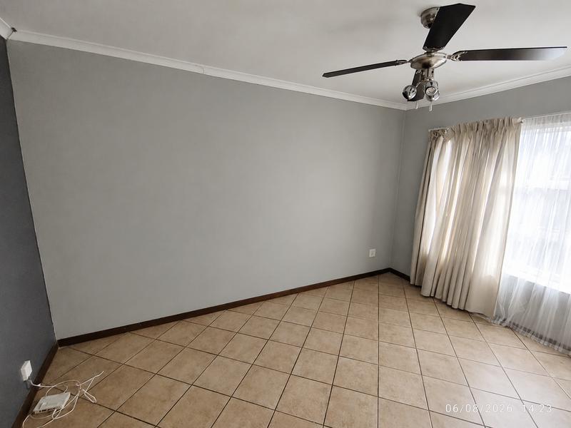 2 Bedroom Property for Sale in Elardus Park Gauteng