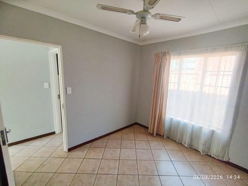 2 Bedroom Property for Sale in Elardus Park Gauteng