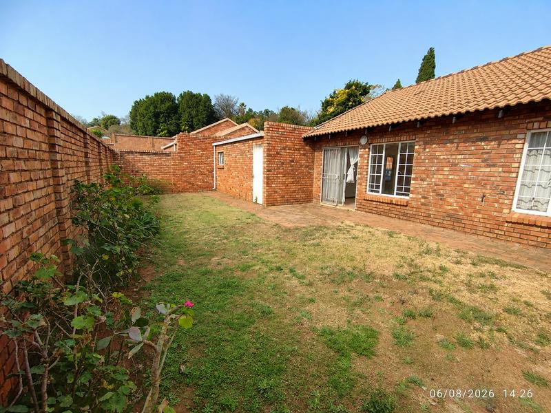 2 Bedroom Property for Sale in Elardus Park Gauteng