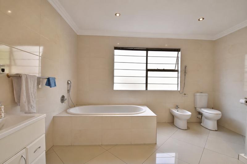 7 Bedroom Property for Sale in Northwold Gauteng