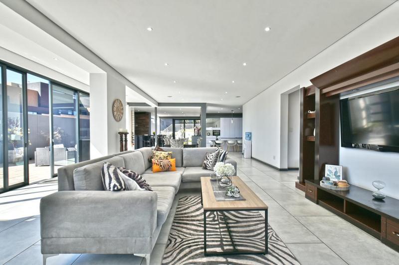 5 Bedroom Property for Sale in Eye of Africa Gauteng
