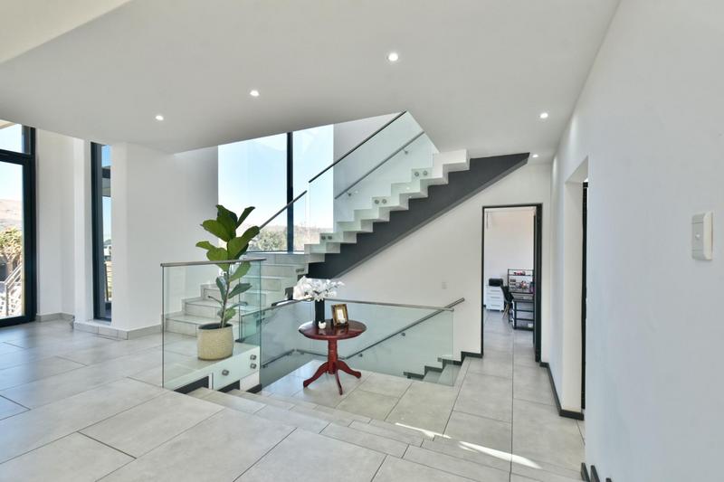 5 Bedroom Property for Sale in Eye of Africa Gauteng