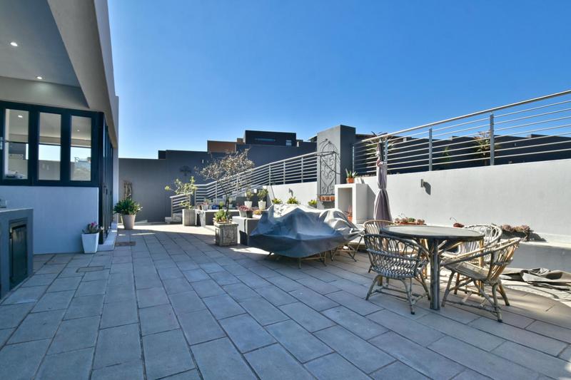 5 Bedroom Property for Sale in Eye of Africa Gauteng