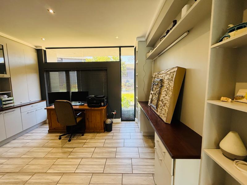 4 Bedroom Property for Sale in Sable Hills Gauteng
