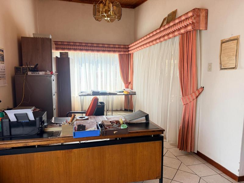 5 Bedroom Property for Sale in Erasmia Gauteng