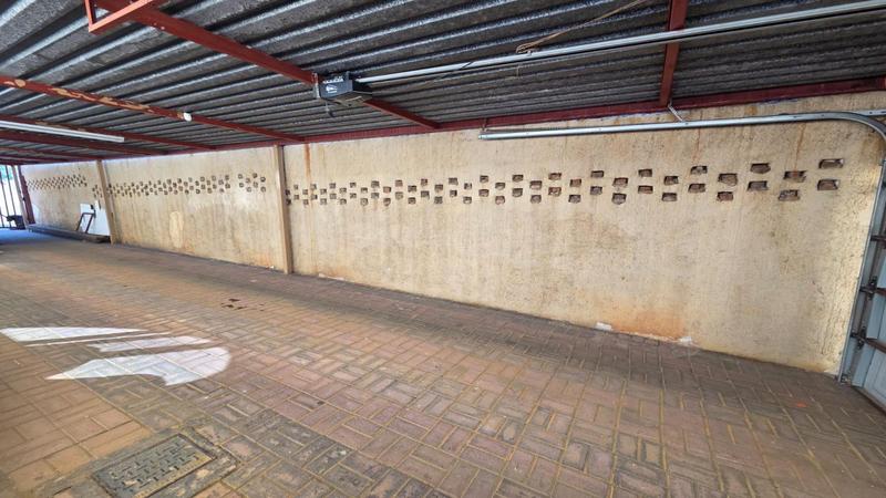 3 Bedroom Property for Sale in Laudium Gauteng