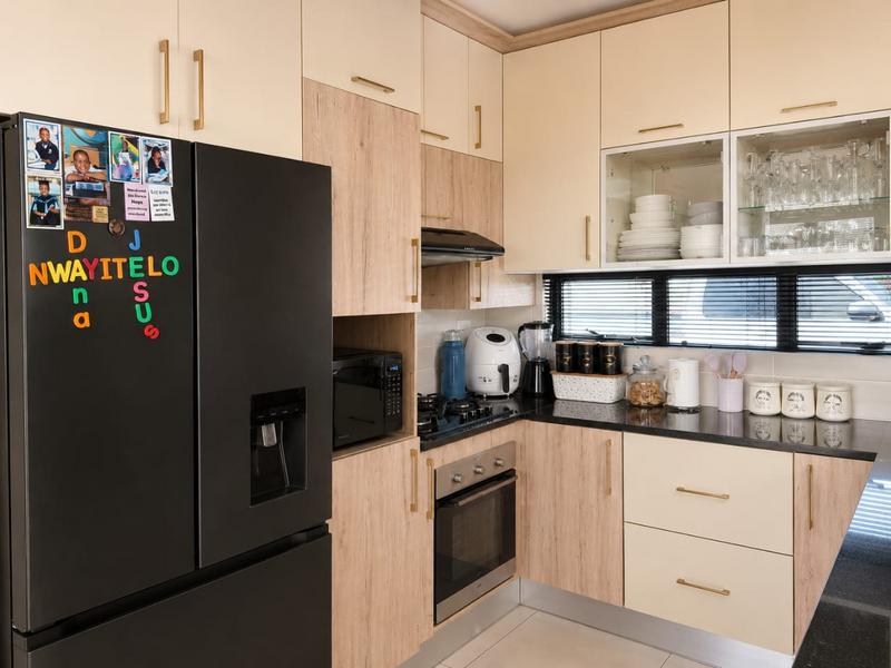 3 Bedroom Property for Sale in Thatchfield Gauteng