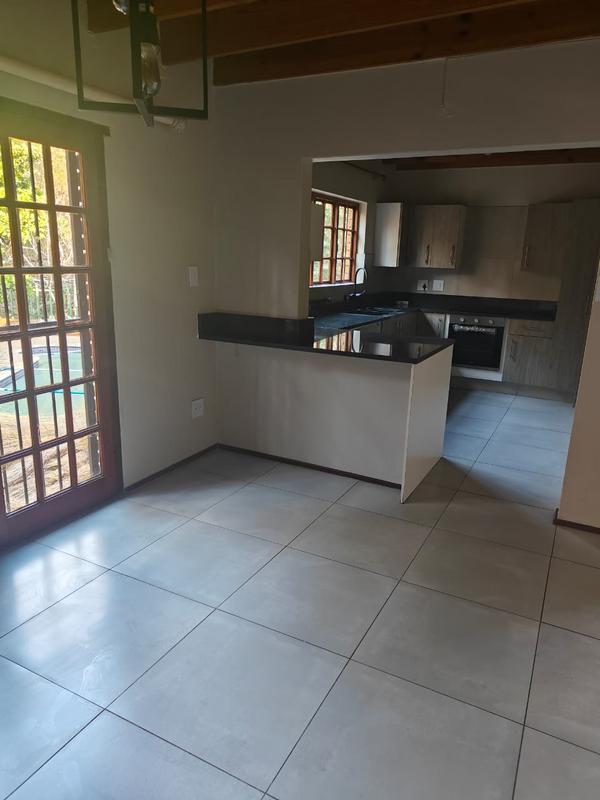 To Let 4 Bedroom Property for Rent in Faerie Glen Gauteng