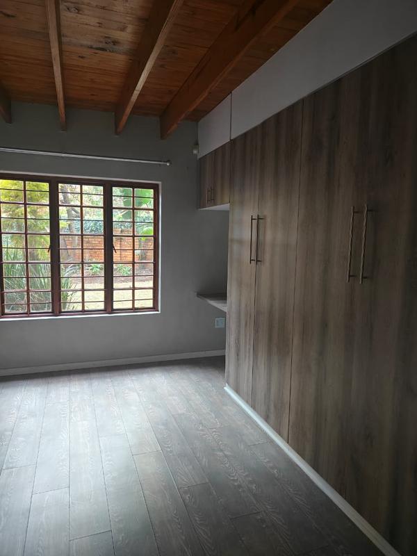 To Let 4 Bedroom Property for Rent in Faerie Glen Gauteng