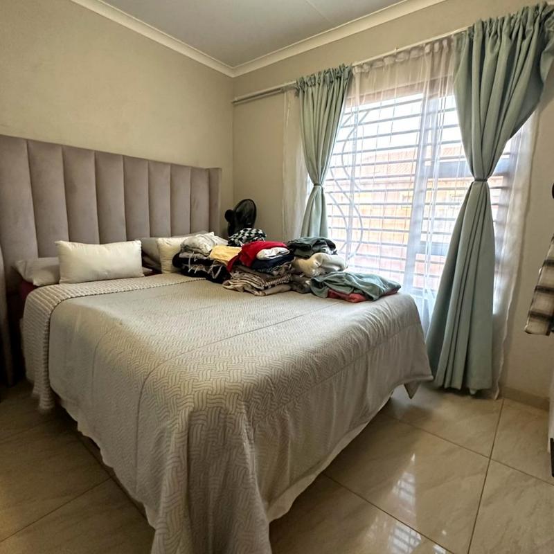 To Let 3 Bedroom Property for Rent in Protea Glen Gauteng