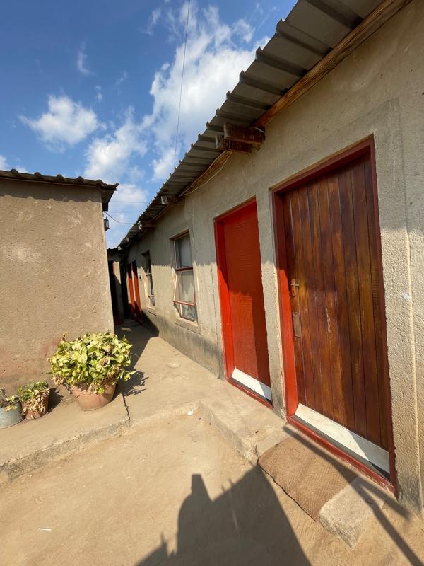 7 Bedroom Property for Sale in Olievenhoutbosch Gauteng