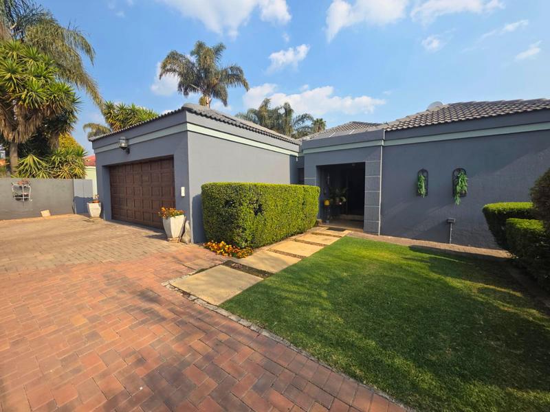 3 Bedroom Property for Sale in Glen Marais Gauteng