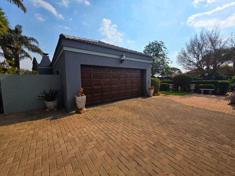 3 Bedroom Property for Sale in Glen Marais Gauteng