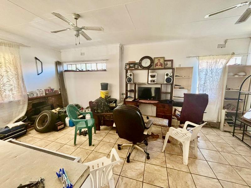 3 Bedroom Property for Sale in Vanderbijlpark CW 5 Gauteng
