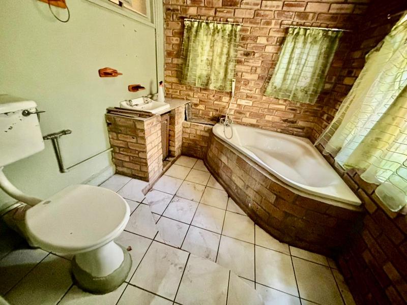 3 Bedroom Property for Sale in Vanderbijlpark CW 5 Gauteng