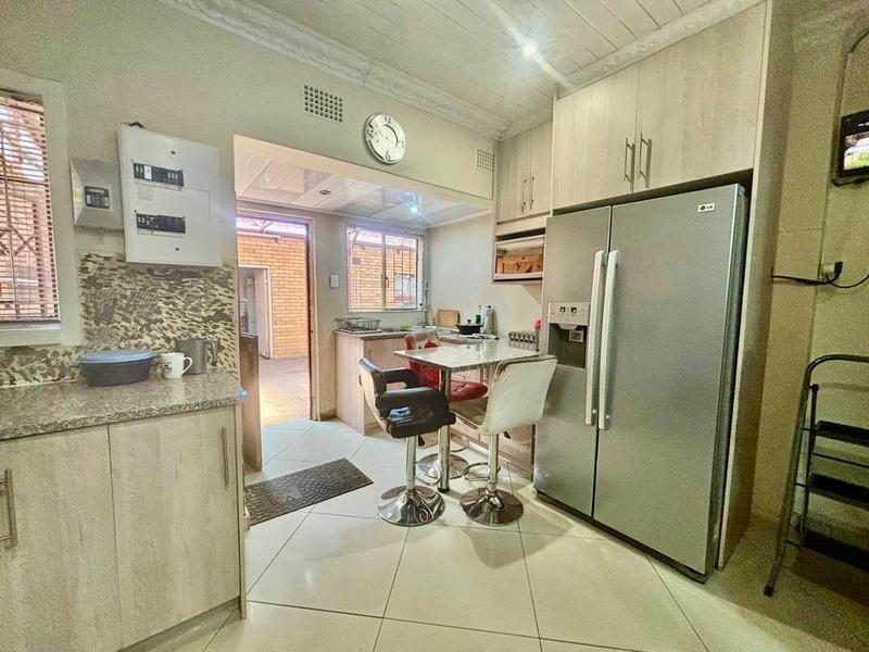3 Bedroom Property for Sale in Vanderbijlpark Cw 6 Gauteng