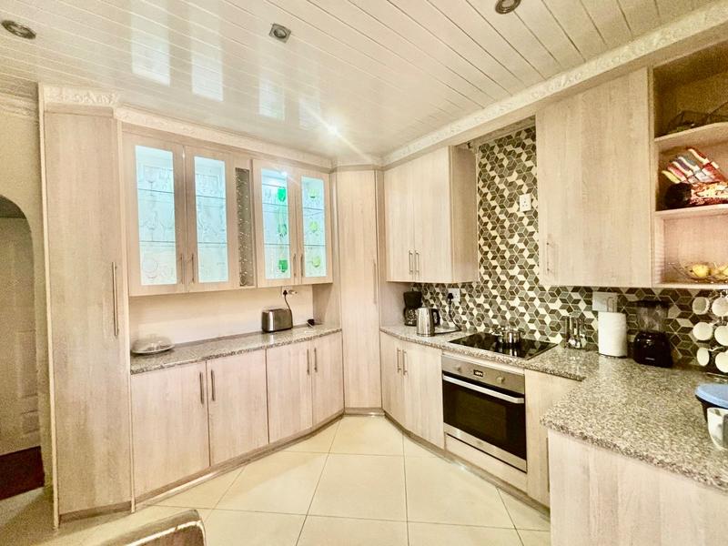3 Bedroom Property for Sale in Vanderbijlpark Cw 6 Gauteng