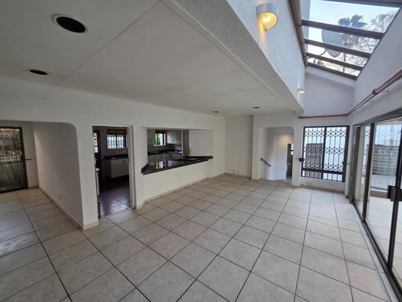 4 Bedroom Property for Sale in Sandhurst Gauteng
