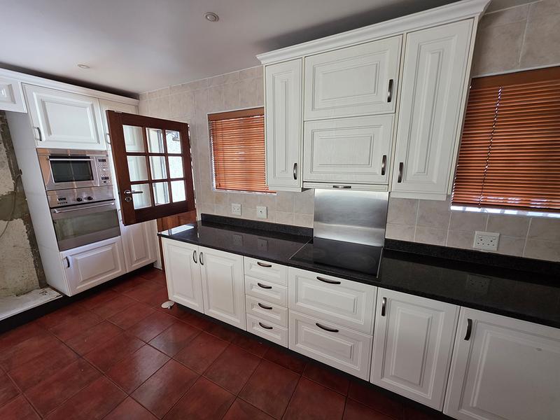 4 Bedroom Property for Sale in Sandhurst Gauteng