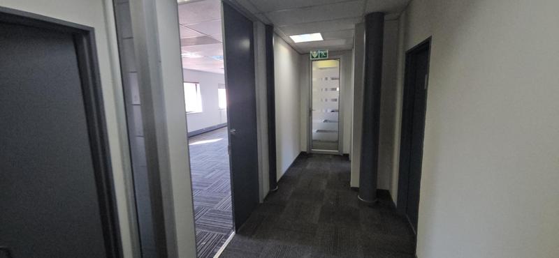 To Let Commercial Property for Rent in Vorna Valley Gauteng