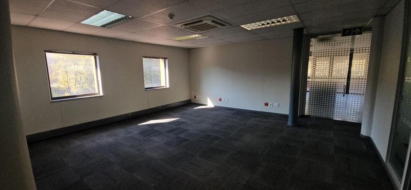 To Let Commercial Property for Rent in Vorna Valley Gauteng