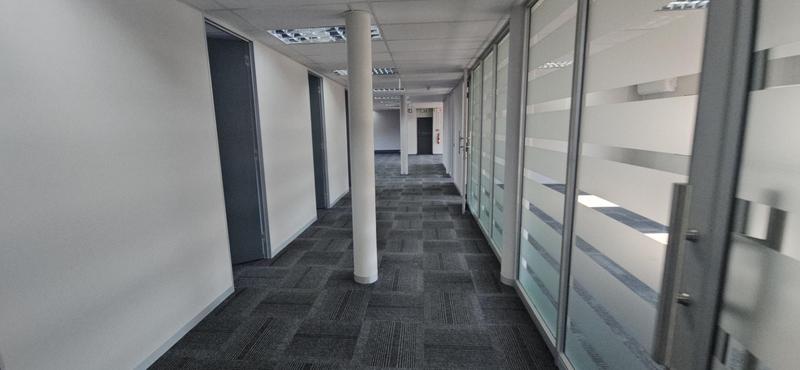 To Let Commercial Property for Rent in Vorna Valley Gauteng