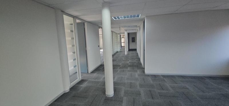 To Let Commercial Property for Rent in Vorna Valley Gauteng