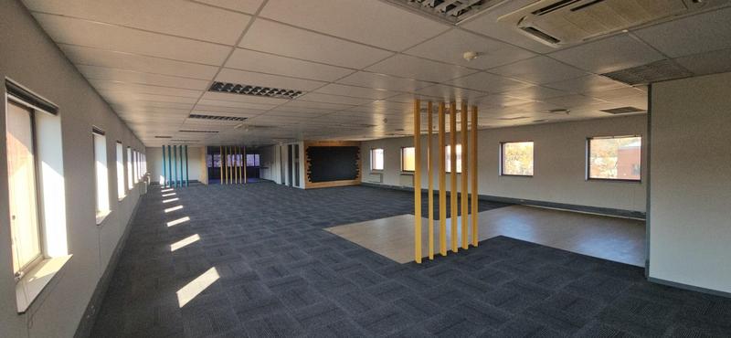 To Let Commercial Property for Rent in Vorna Valley Gauteng
