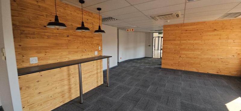To Let Commercial Property for Rent in Vorna Valley Gauteng