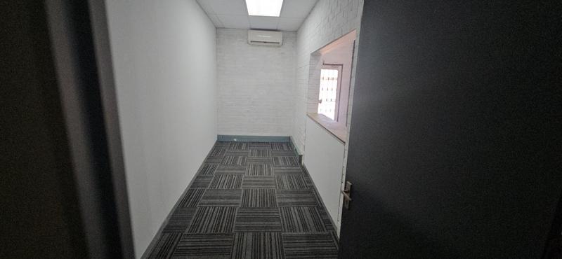 To Let Commercial Property for Rent in Vorna Valley Gauteng