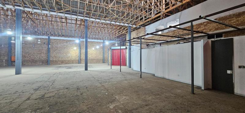 To Let Commercial Property for Rent in Vorna Valley Gauteng