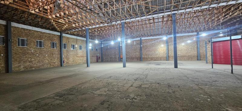 To Let Commercial Property for Rent in Vorna Valley Gauteng