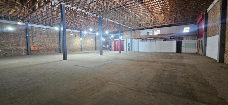 To Let Commercial Property for Rent in Vorna Valley Gauteng