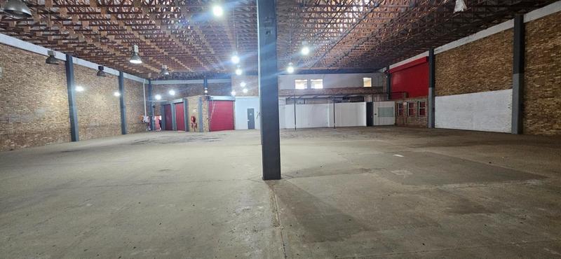 To Let Commercial Property for Rent in Vorna Valley Gauteng
