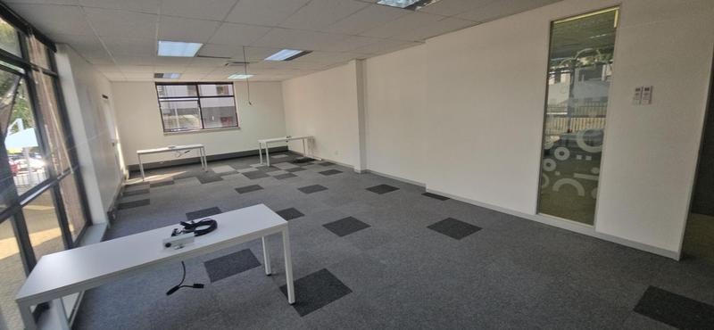 To Let Commercial Property for Rent in Midridge Park Gauteng