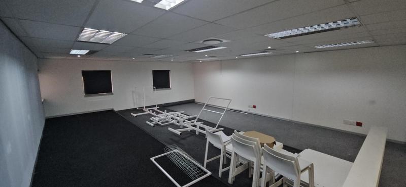 To Let Commercial Property for Rent in Midridge Park Gauteng