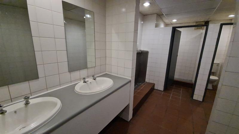 Commercial Property for Sale in Randjespark Gauteng